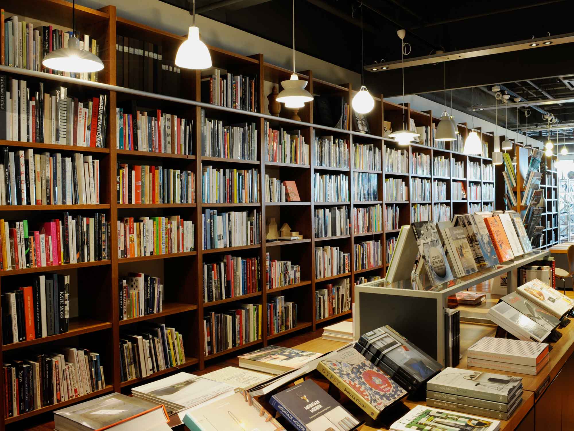 本屋にて